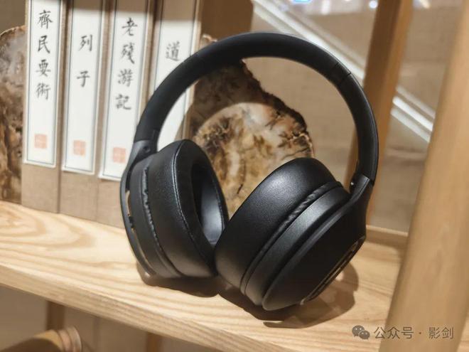 s体验感悟玩游戏、看电影配这款耳机不会选错尊龙凯时APPTINHIFI Chrono(图2)