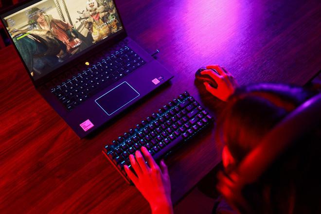 竞装备矩阵：m16 R2+Pro键鼠耳机性能巅峰尊龙凯时app平台纯血Alienware外星人电(图10)